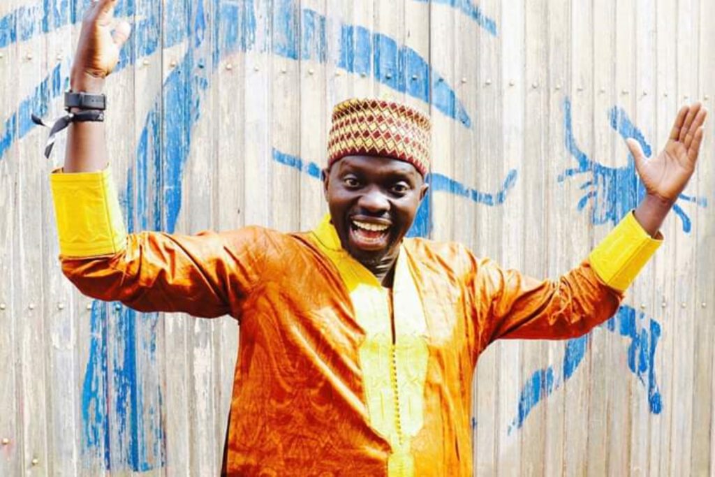 Kinder-Geschichtenerzähler „Unter dem Palaverbaum“ mit Ibrahima „Ibo“ Ndiaye – im Senegal geboren, in Deutschland beinahe erfroren!